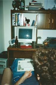 A person sitting in front of a computer

Description automatically generated with medium confidence